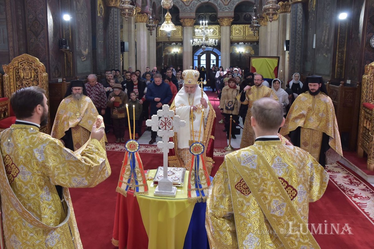 Te Deum în bisericile ortodoxe de 1 Decembrie - Ziua Naţională a României