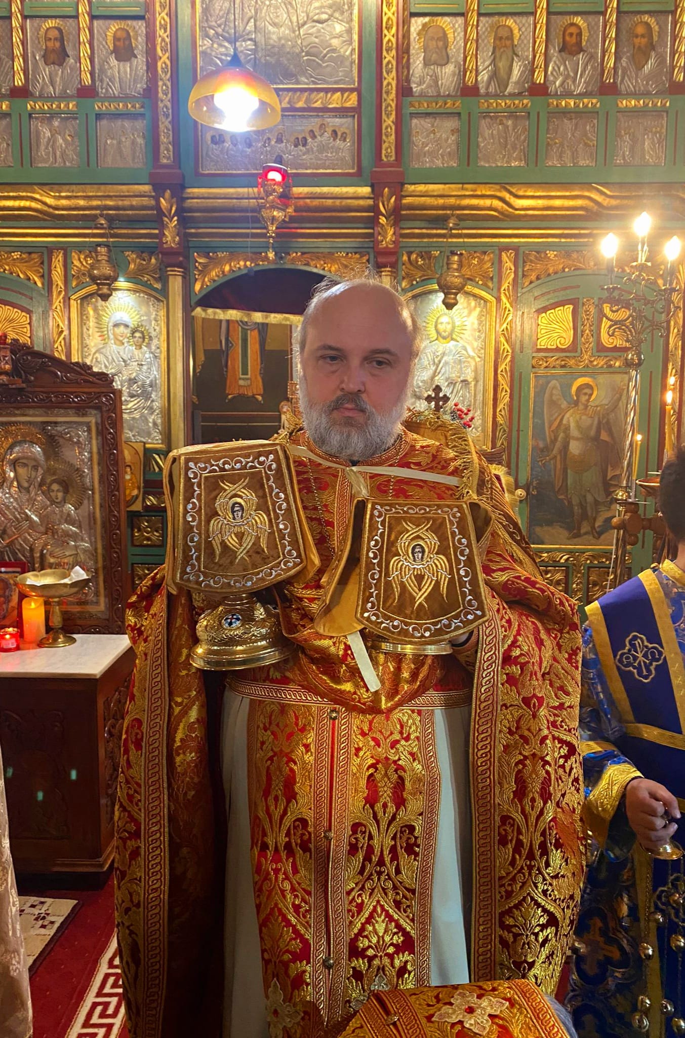 Pr. Ioan Istrati: Se atentează la divinitatea Mântuitorului Iisus Hristos! Un actor talentat a debitat erezii periculoase la o televiziune ortodoxă!