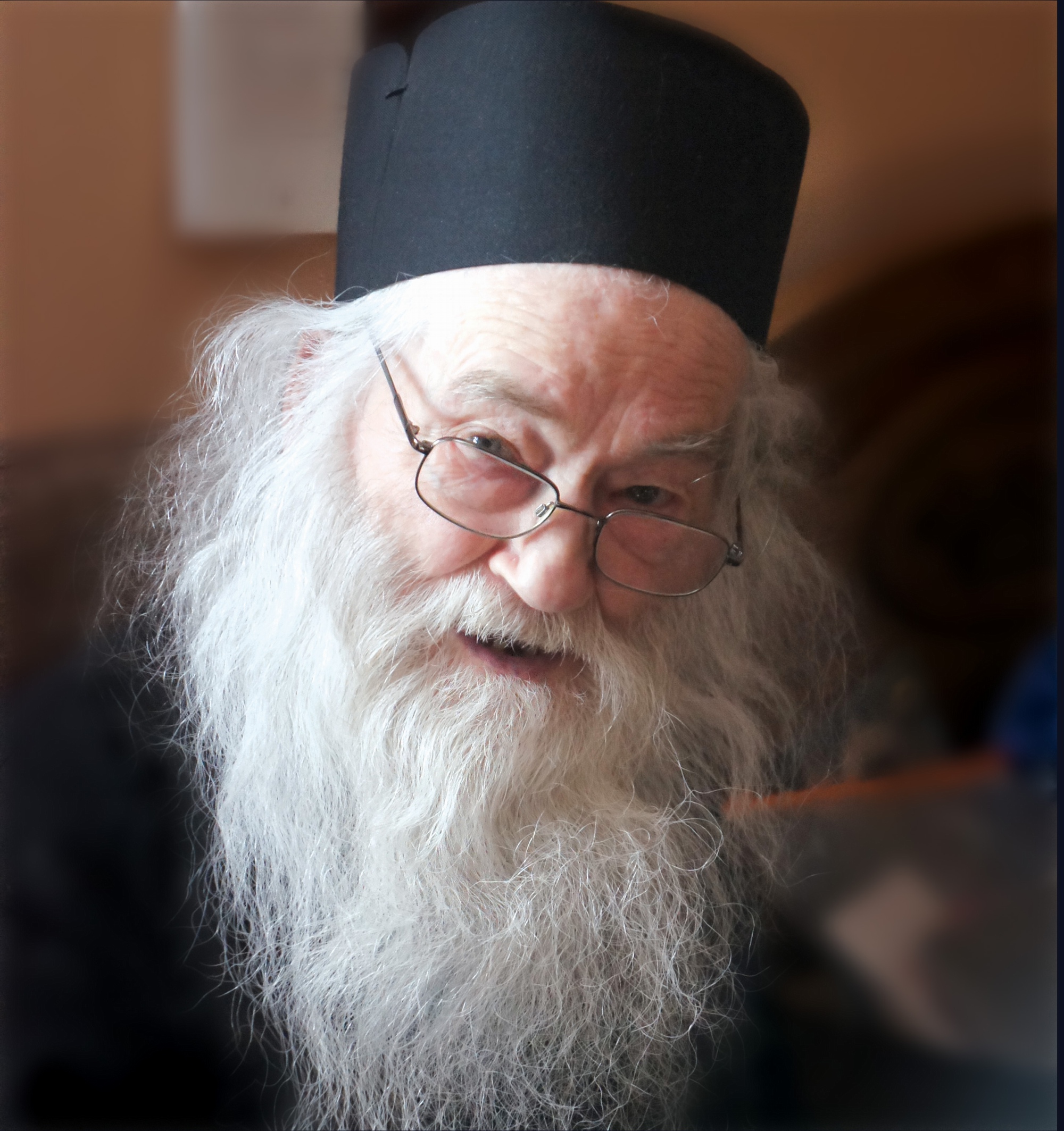 Imagini impresionante: Un nou tablou al părintelui Iustin Pârvu a izvorât mir - Video