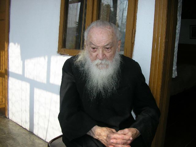 De ce caută omul contemporan semne, minuni şi vindecări paranormale. Pr. Adrian Făgețeanu, despre forme eronate de evlavie