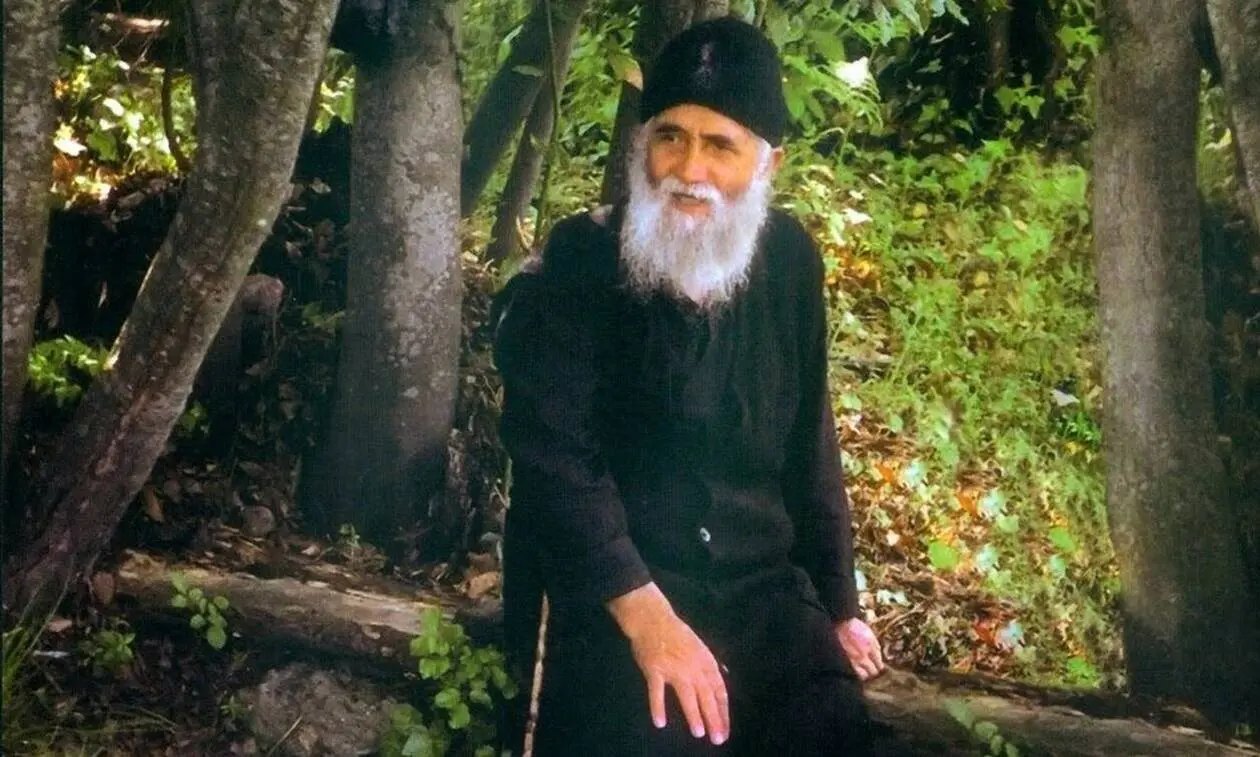 Ce spune Sf. Paisie Aghioritul despre expunerea publică a păcatelor celor din Biserică + Ce ascunde și cui folosesc, de fapt, acuzațiile lui Ciprian Mega la adresa BOR