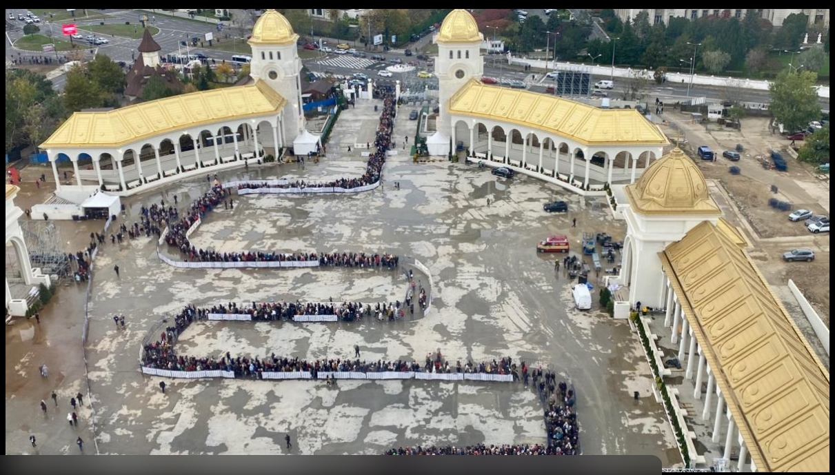 Program prelungit la Catedrala Mântuirii Neamului
