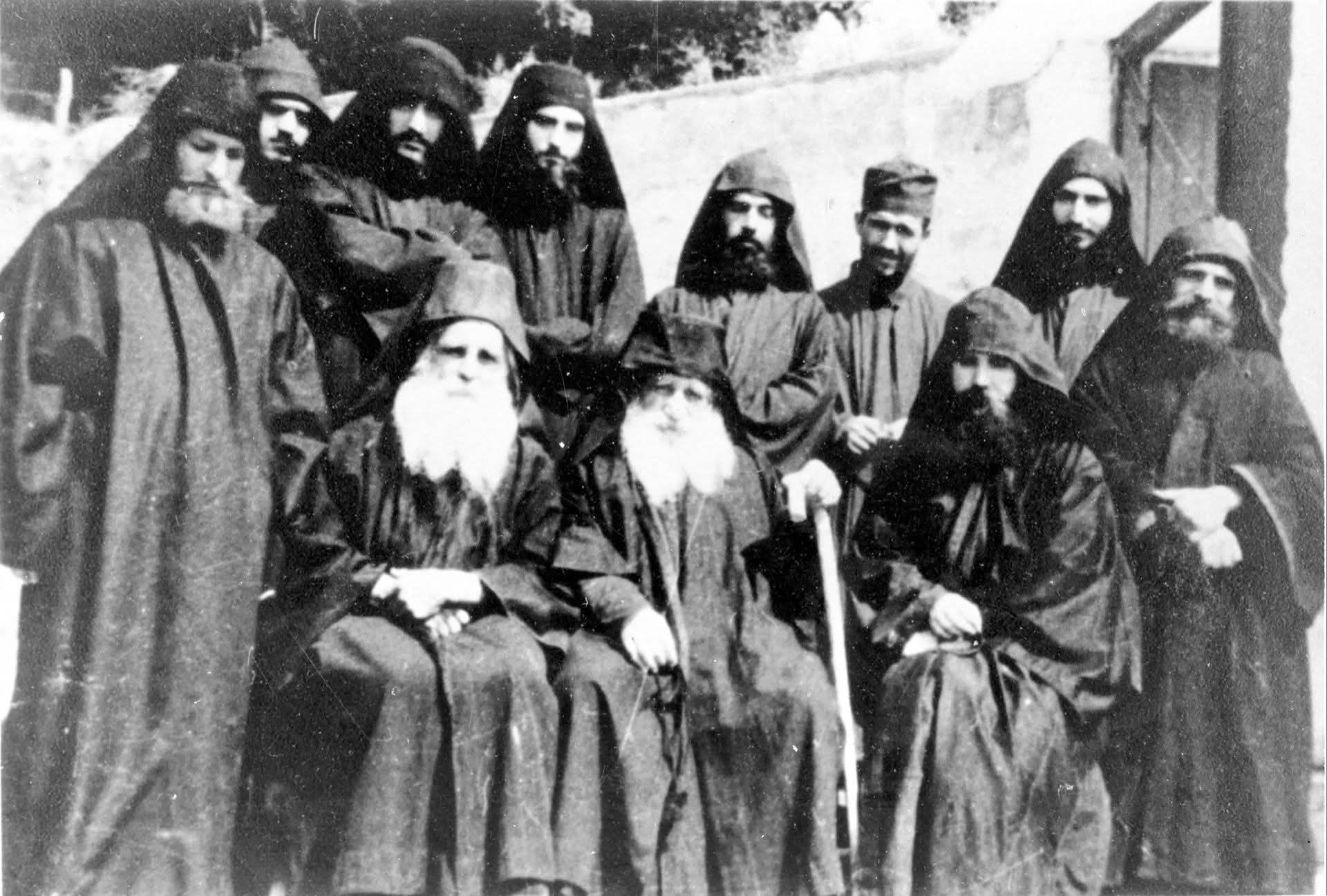 ''Doar ea vorbește pentru noi înaintea lui Dumnezeu, când toate celelalte ne părăsesc!''Ce rămâne cu omul după moarte: Banii, rudele sau milostenia?