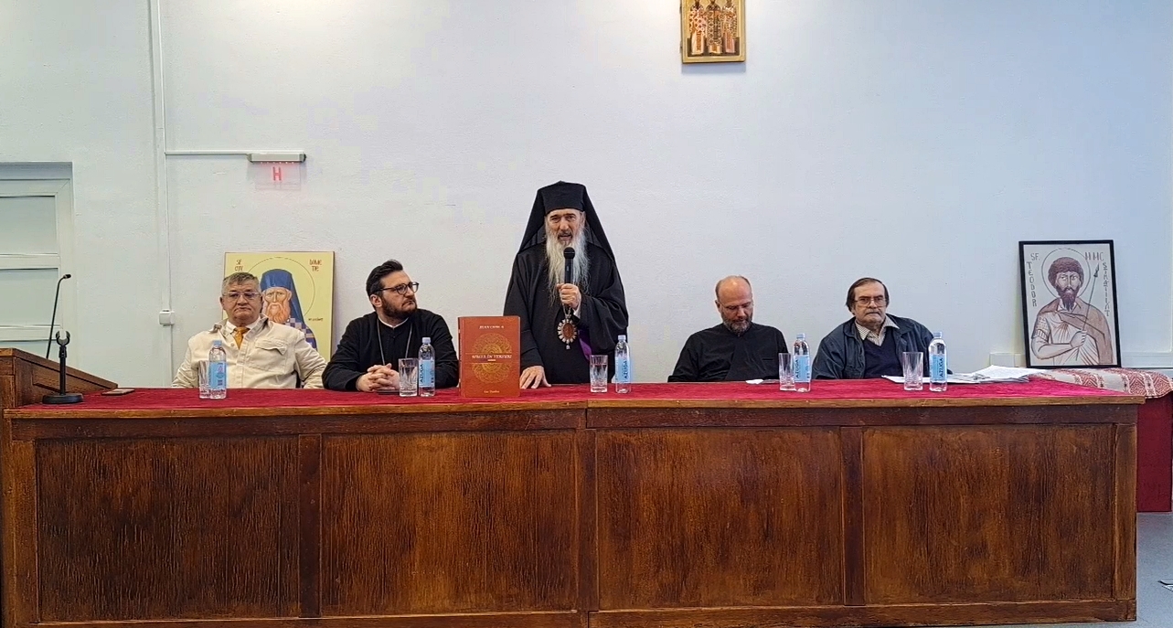 Video- Se întâmplă lucruri minunate în România, oare le conștientizăm?! Eveniment de colecție la care a fost prezent IPS Teodosie, la Alba Iulia - Lansarea „Biblia în versuri”- Ioan Ciorca